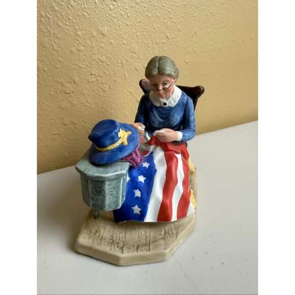 Vintage 1981 Norman Rockwell Porcelain Figure - Mending the Flag - Picture 1 of 12